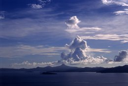 Clouds;-Comoros-Archipelago;-Cumulus;-France;-Indian-Ocean;-Islets;-Kaleidos;-Kaleidos-images;-La-parole-à-limage;-Laurent-Abad;-Mayotte;-Sea;-Seascape;-Sky;-Stories-Pictures